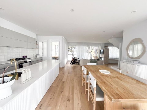 Riva House - Accommodation QLD 3