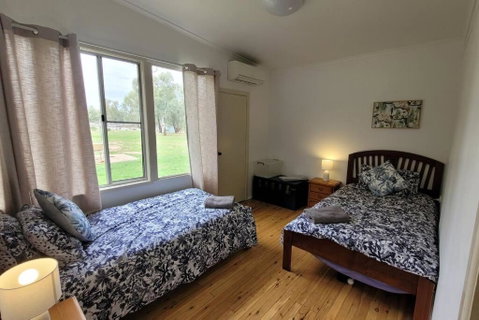 River Cottage - Accommodation QLD 2