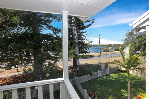 River Tonic - Accommodation QLD 1