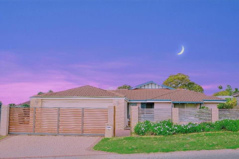 Riverside 5bedrooms Holiday House With Swimming Pool - Accommodation QLD 0