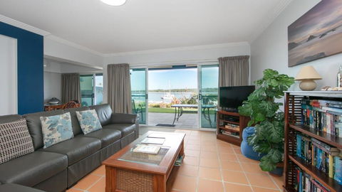 Riverview Apartment 2 Block 2 - Accommodation QLD 3