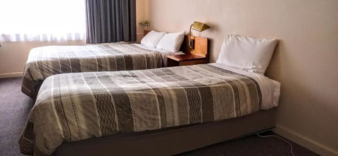 Redhill Cooma Motor Inn - Accommodation QLD 2