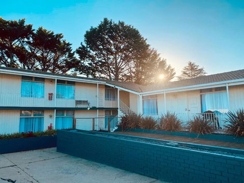 Redhill Cooma Motor Inn - Accommodation QLD 0