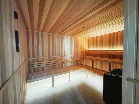 Riverview Haven Prime Spot For NY Fireworks - Accommodation QLD 3