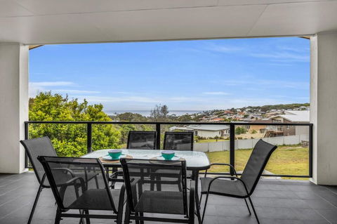 Salty Views - Accommodation QLD 0