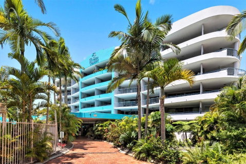 Riviera Resort - Accommodation QLD 2