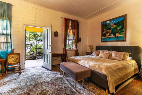 Robbie Burns Hotel Wyndham - Accommodation QLD 0