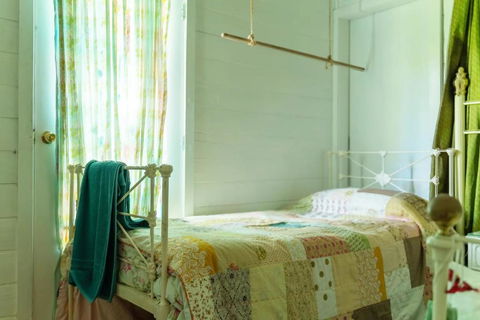 Robbie Burns Hotel Wyndham - Accommodation QLD 3