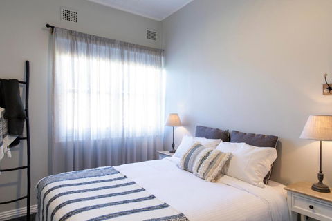Robertson Public House And Kitchen - Accommodation QLD 2