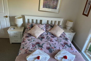 Robyn\'s Nest - Bed And Breakfast with Accommodation QLD