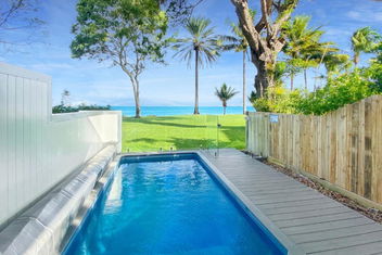 Rock Salt Villa 1 with Accommodation QLD