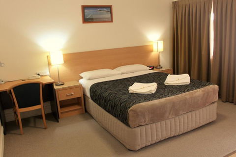 Rockhampton Palms Motor Inn - Accommodation QLD 1
