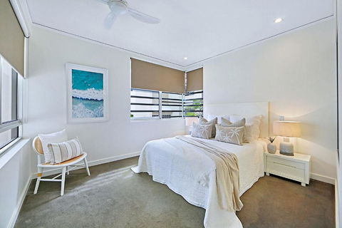Rockpool No 4 Beachfront Unit - Accommodation QLD 2