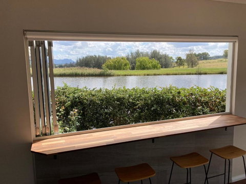 Romantic Lakehouse Set In A Private Vineyard In The Hunter Valley - Accommodation QLD 3