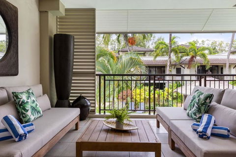 Rooftop Resort Oasis At Temple With Spa - Accommodation QLD 1