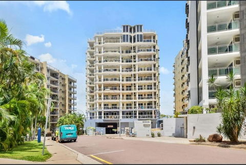 Room In City With Kittens! - Accommodation QLD 0