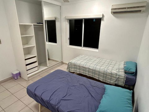 Room In City With Kittens! - Accommodation QLD 2