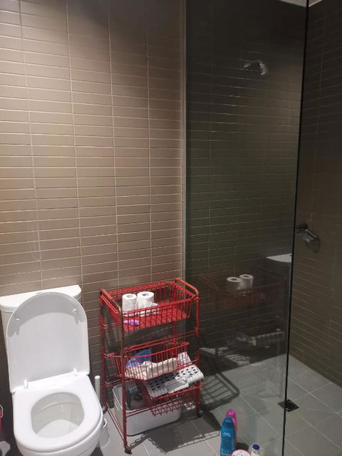 Room With King-size Bed Close To Melbourne CBD & Southern Cross Station - Accommodation QLD 1