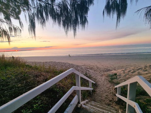Rosalynda- Luxury Beachfront 3 BR Townhouse - Accommodation QLD 0