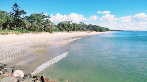 Rosalynda- Luxury Beachfront 3 BR Townhouse - Accommodation QLD 1
