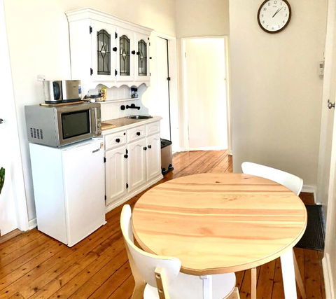 Rose End Cozy Apartment - Accommodation QLD 2