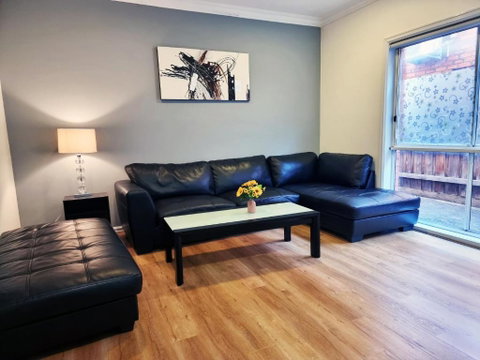 Rosie House-Spacious Comfortable Home - Accommodation QLD 2