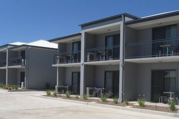 Royal Motel Miles with Accommodation QLD