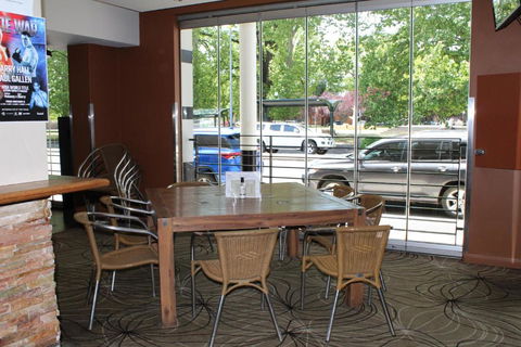 Royal Hotel Orange - Accommodation QLD 3
