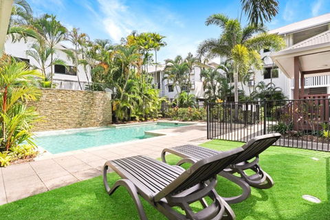 Royal Pavilions 8 - Accommodation QLD 1