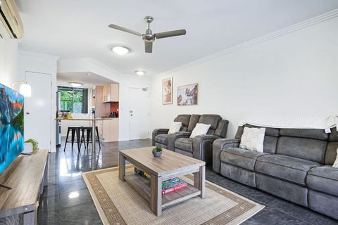 Royal Pavilions 8 - Accommodation QLD 3