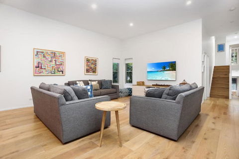 Russell Street Retreat - Accommodation QLD 2