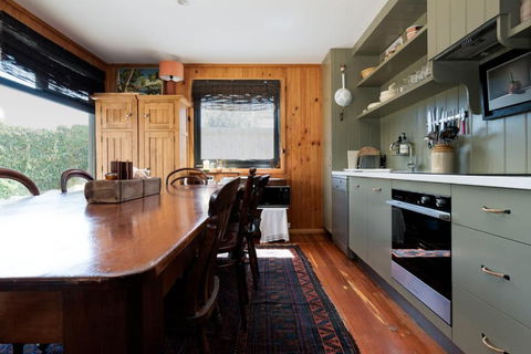 Rustic Barn By The Bay - Accommodation QLD 3