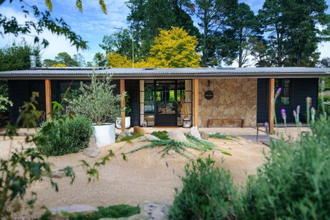 SABLE MAE Luxury Rustic Ranch - Accommodation QLD 1