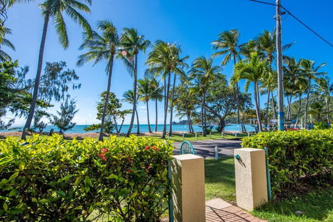 Sails On Horseshoe Apartment 6 - Accommodation QLD 2
