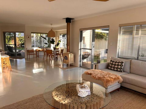 Salt - Accommodation QLD 0