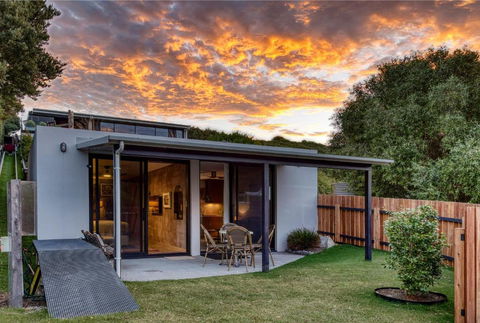 SALT Luxury Couples Bungalow - Accommodation QLD 1