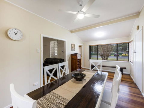 Salt Water Cottage - Accommodation QLD 2