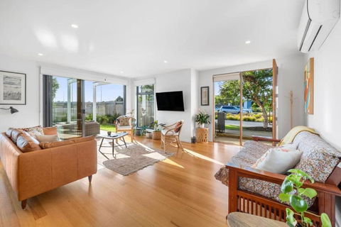 Saltbush By The Park - Accommodation QLD 3