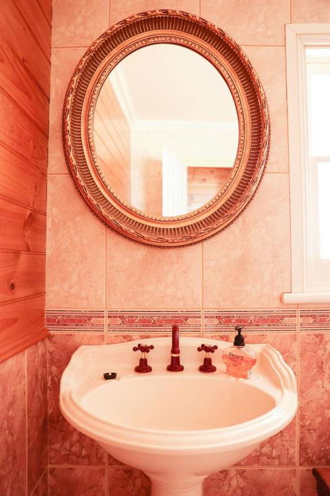 SaltBush Cottage - Accommodation QLD 2