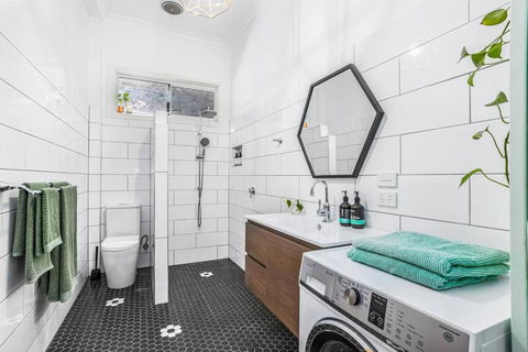 Saltbush Cottage In Fabulous South Fremantle - Accommodation QLD 3