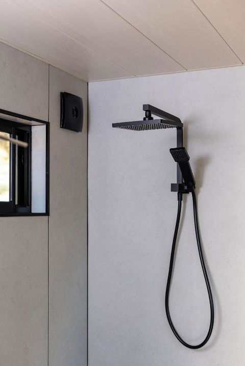 Sam The Tiny Cabin In Serpentine - Accommodation QLD 1