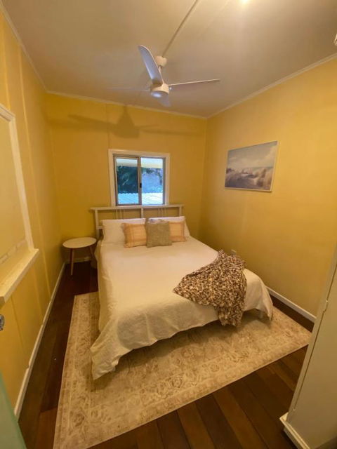 Samantha - Accommodation QLD 3