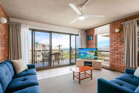 San Clemente Unit 4 24 Orvieto Terrace - Accommodation QLD 0