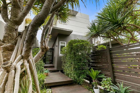 Sanctuary @ Sunshine - Accommodation QLD 2