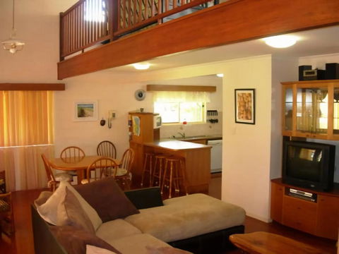 Sand Piper Cottage Rainbow Beach - Accommodation QLD 2