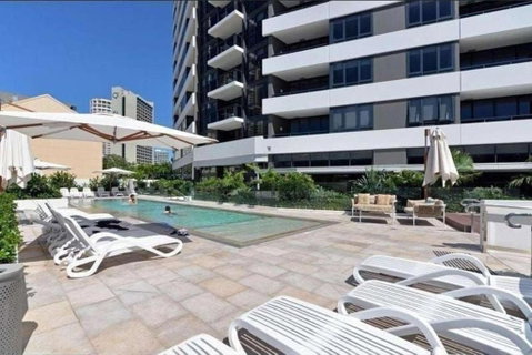 Ruby Building - Self Contained, Privately Managed Apartments - Accommodation QLD 1