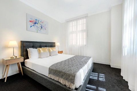 Rothbury Hotel - Accommodation QLD 2