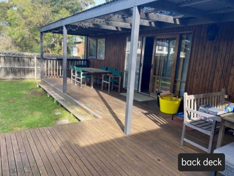 Sanders Beach House - Accommodation QLD 1