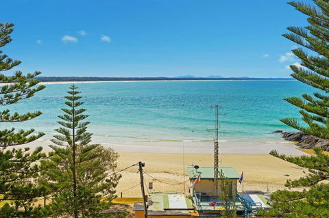 Sandcastle 407 12-24 William Street - Accommodation QLD 3