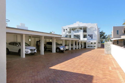 Sandcastles 1 - Accommodation QLD 2